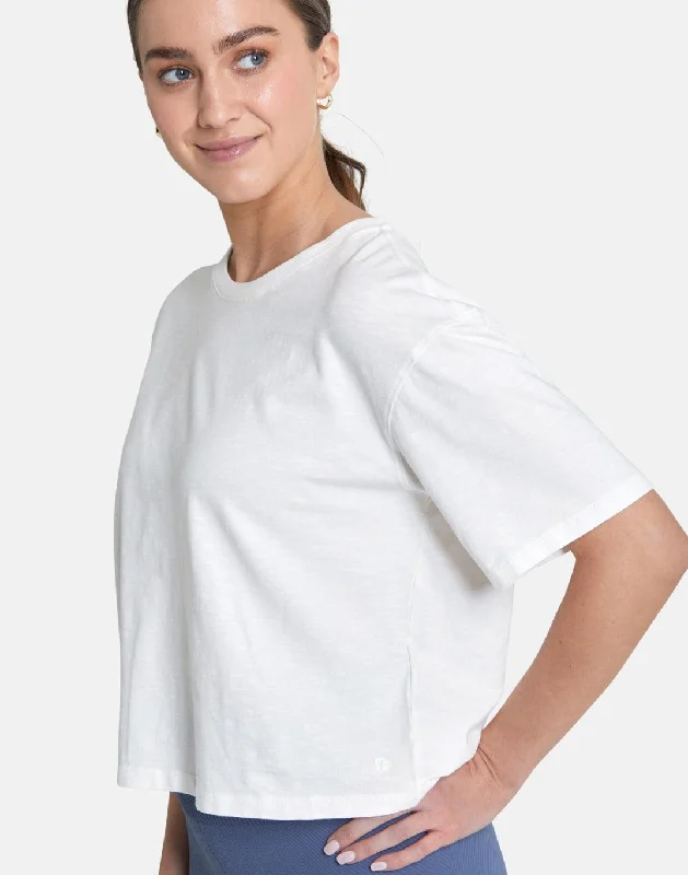 Boyfriend Crop Tee in Ivory White Iron Safe Non-Iron Wrinkle Free